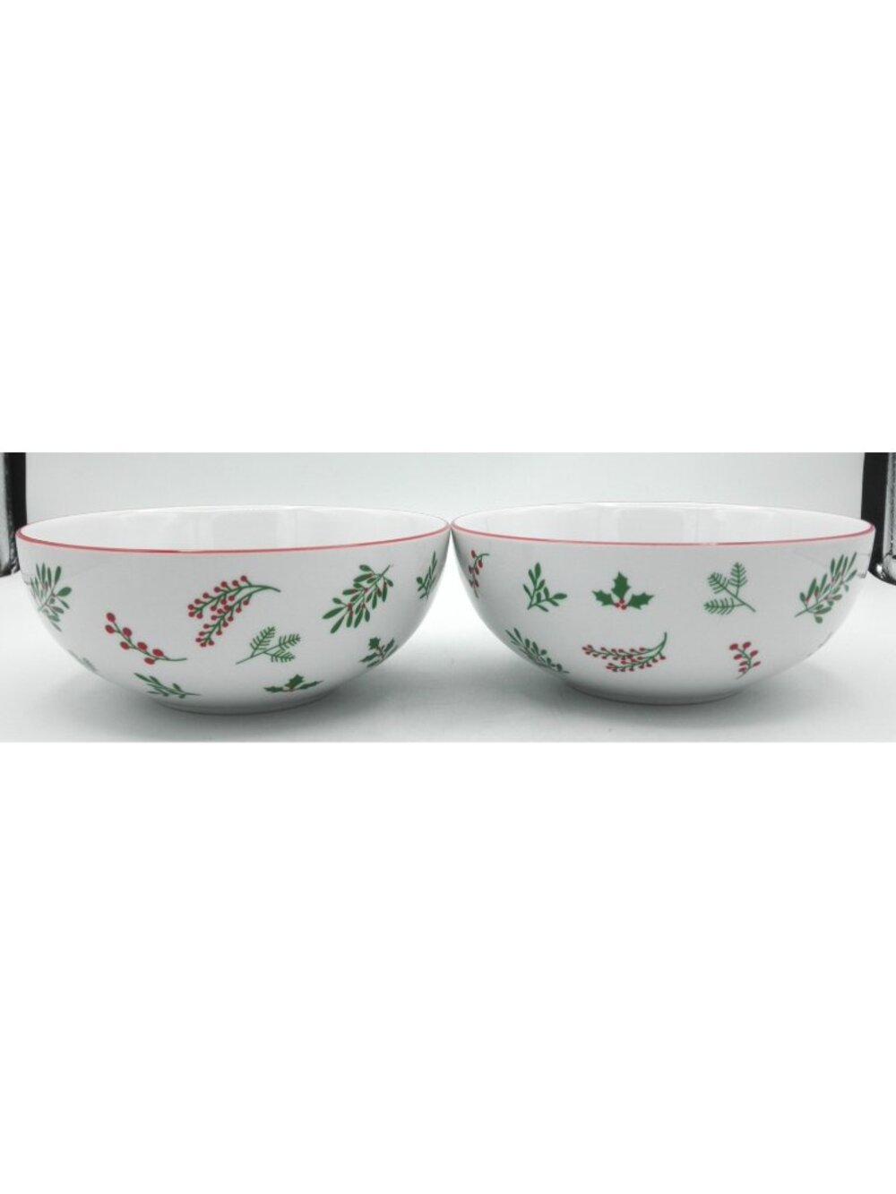 Bee & Willow Holiday Soup Cereal Bowls Set of 2 Holly Berry Ivy Green and Red